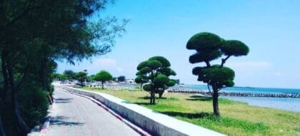 Taman Pinggir Pantai Pulau Lancang